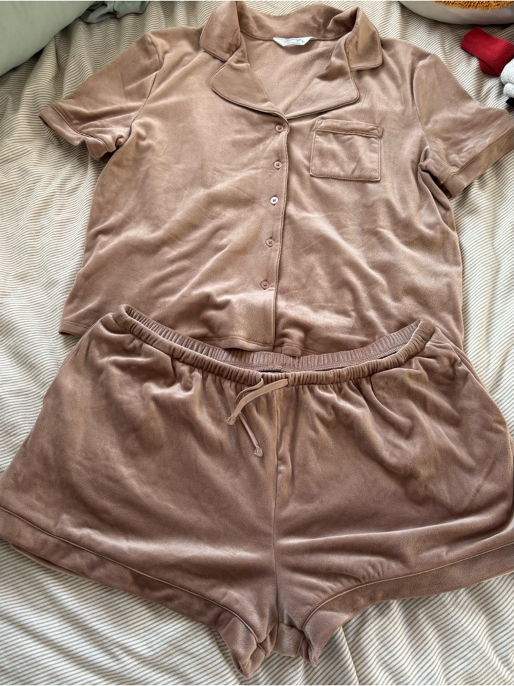Primark Taupe Short-Sleeve Velvet-Look Pajama Set